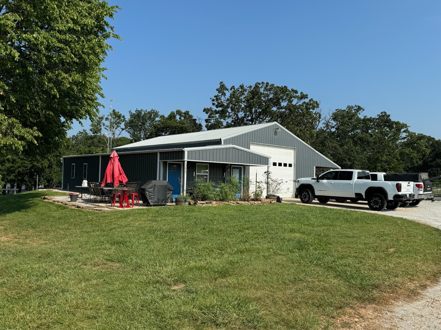 Orchard & Ocean Guest House exterior and patio